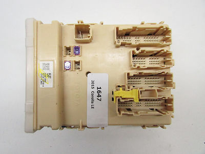 2015 TOYOTA COROLLA LE FUSE RELAY JUNCTION BOX 82730-02F40 OEM 14