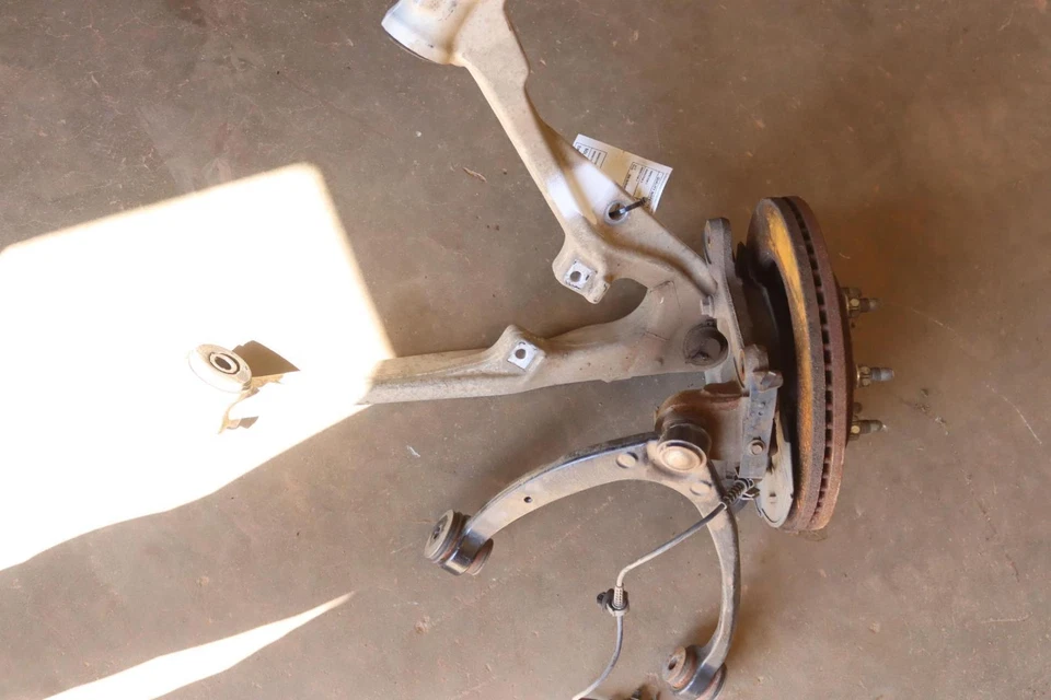 Chevy Avalanche 2007-2013 eje delantero izquierdo nudillo rueda buje brazo de control OEM Foto 4 de 4