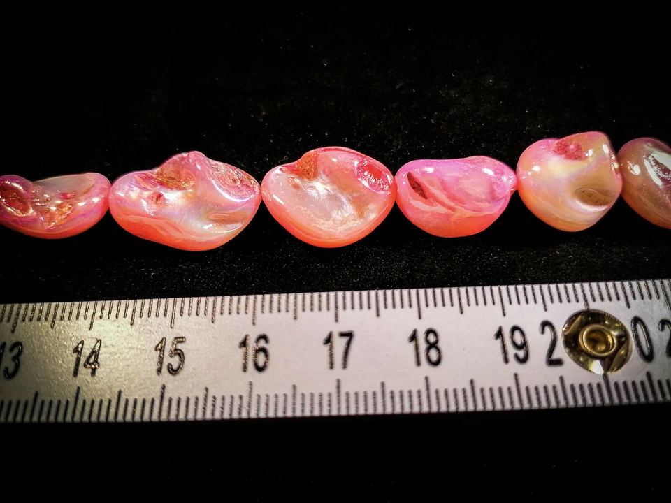 PERLANDO: 22 SPEKTAKULÄRER PERLMUTTSPLITTER NUGGETS - PINK 20 MM XXL (129/2) - Bild 4 von 4