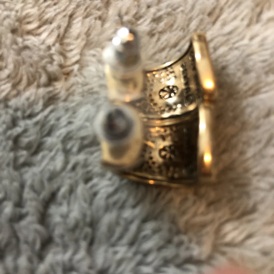 BARSE 雕刻叶子青铜短环状耳环泰国 — 第 4/4 张图片