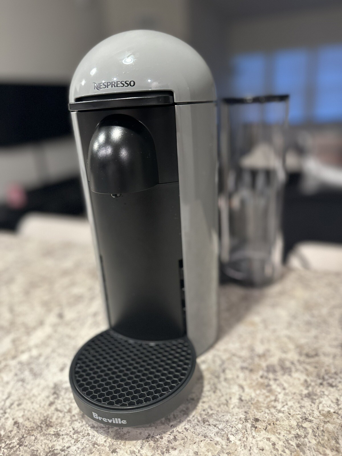 Breville Nespresso Vertuo Coffee and Espresso Machine BNV220CRO1BUC1