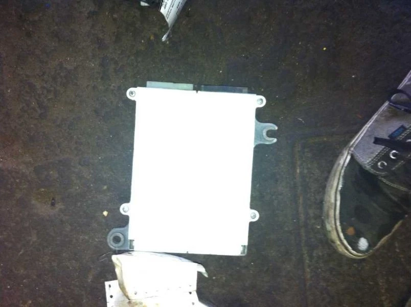 87 DODGE SHADOW MOTOR ECM MÓDULO DE CONTROL ELECTRÓNICO 2,2 LITROS 4 CILINDROS Foto 2 de 2