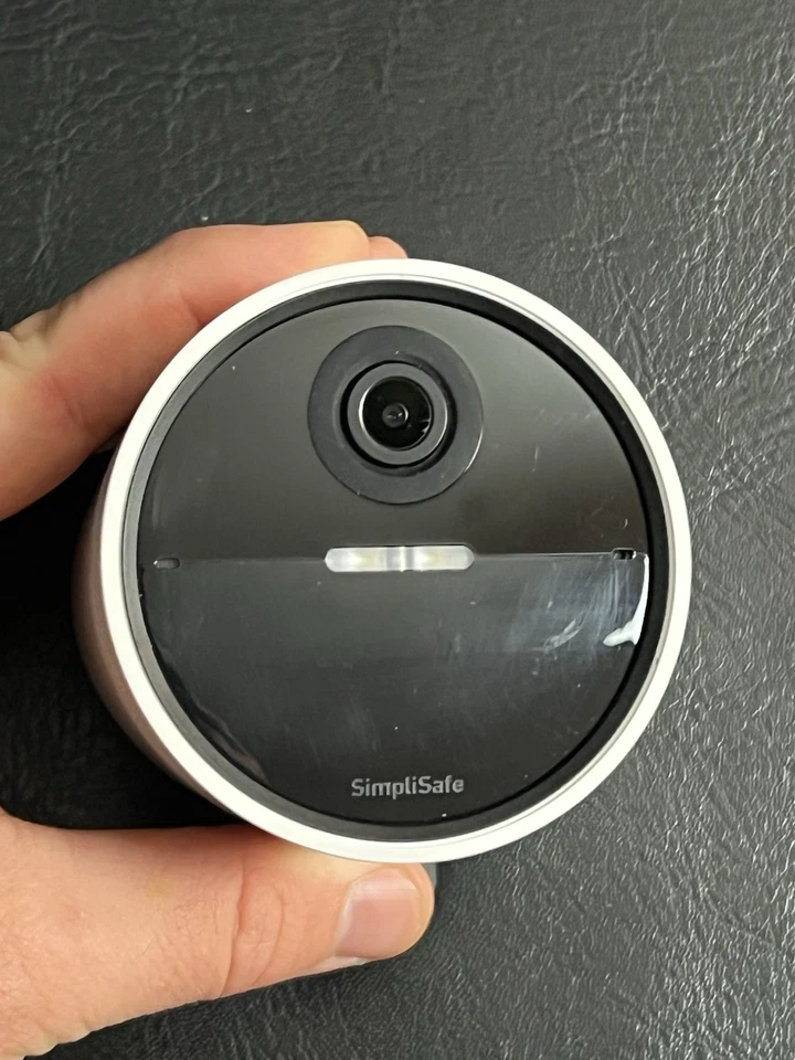 SimpliSafe Wireless Outdoor 1080P Camera CMOB1 Active Guard Motion White -Read - Image 2 of 4