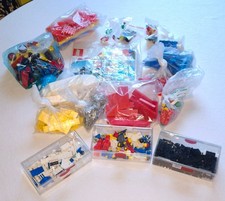 Lego Konvolut, Aufziehmotor mit 2 Schlüssel, besondere Teile, Steine, Platten