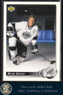 Wayne Gretzky w/Paulina 1992-93 Upper Deck #25 NM-MT OR BETTER Kings