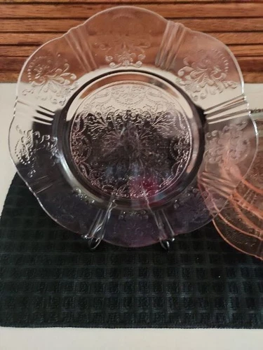 PRISTINE 1930s MACBETH-EVANS DEPRESSION GLASS: 4 SWEETHEART PINK 8" SALAD PLATES