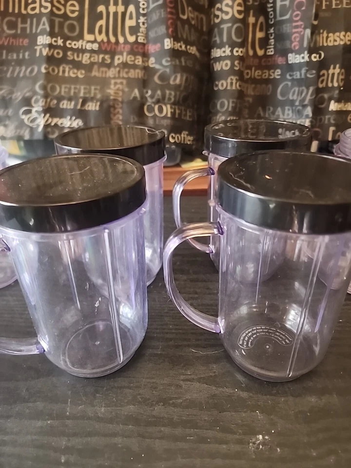 8 Magic Bullet Replacement Cups With Handles And 4 Lids - Image 4 of 4