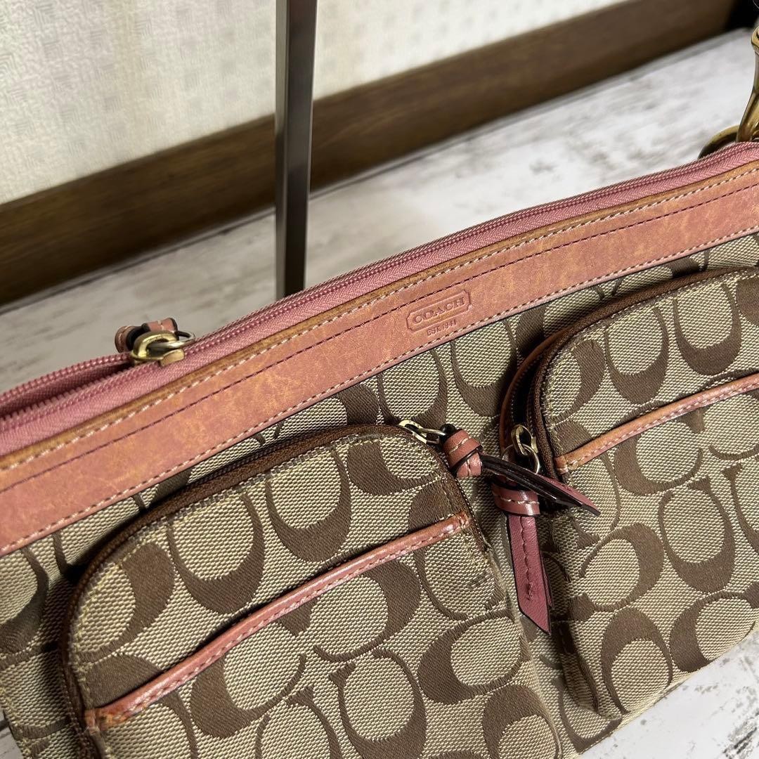 Coach Vintage Y2K Pink Beige Shoulder bag Signature Canvas Leather