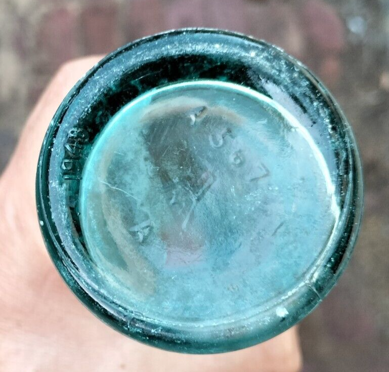 Aqua Kalgoorlie soft drink bottle Nettle & Nettle Crown TM Western Australia Picture 5 of 6