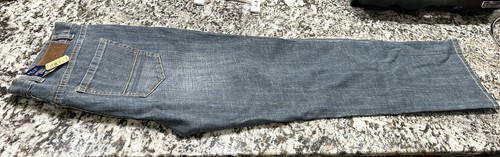 Men’s 36/32 Cutter & Buck Bootcut Jeans, NWT, Medium Wash Blue - Picture 5 of 7