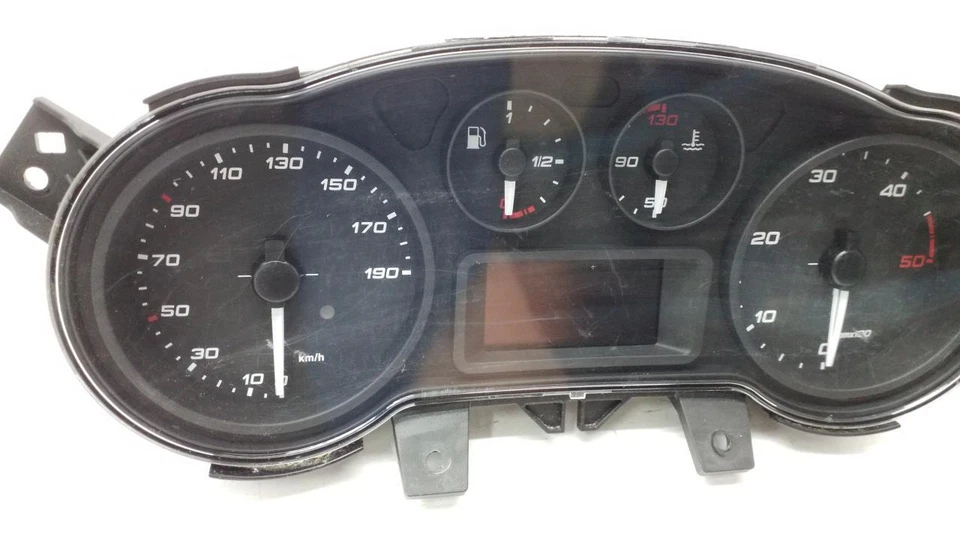 Iveco Daily 2009- Speedometer Tachometer Instrument Cluster 5802281327 - Image 2 of 4