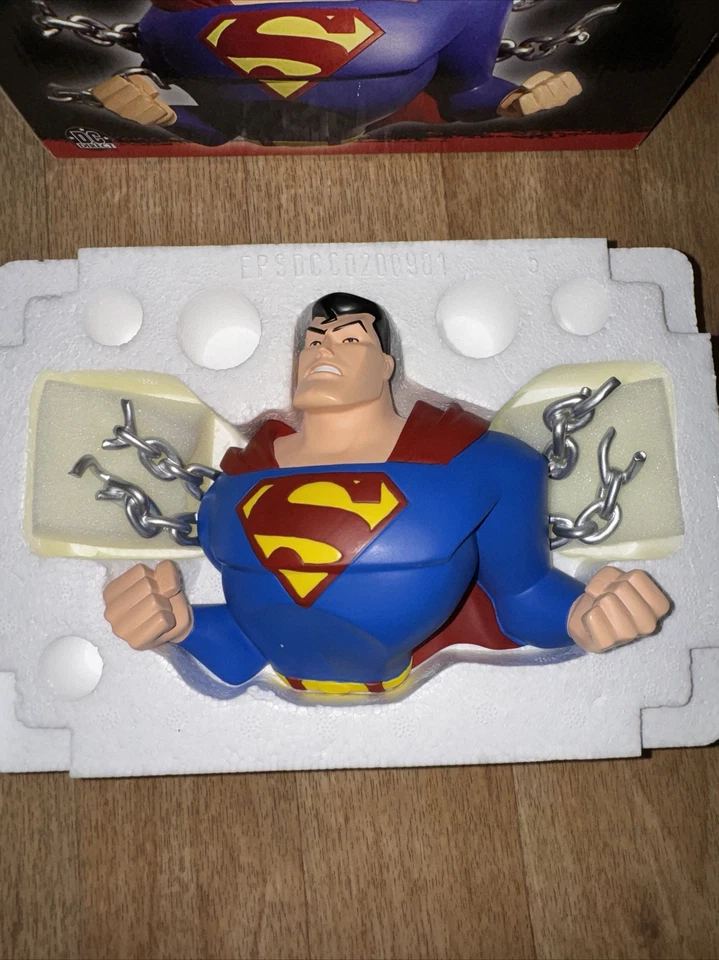 PLACA DE PARED DE PORCELANA PINTADA A MANO ANIMADA SUPERMAN LIGA DE JUSTICIA DIRECTA DC Foto 2 de 4