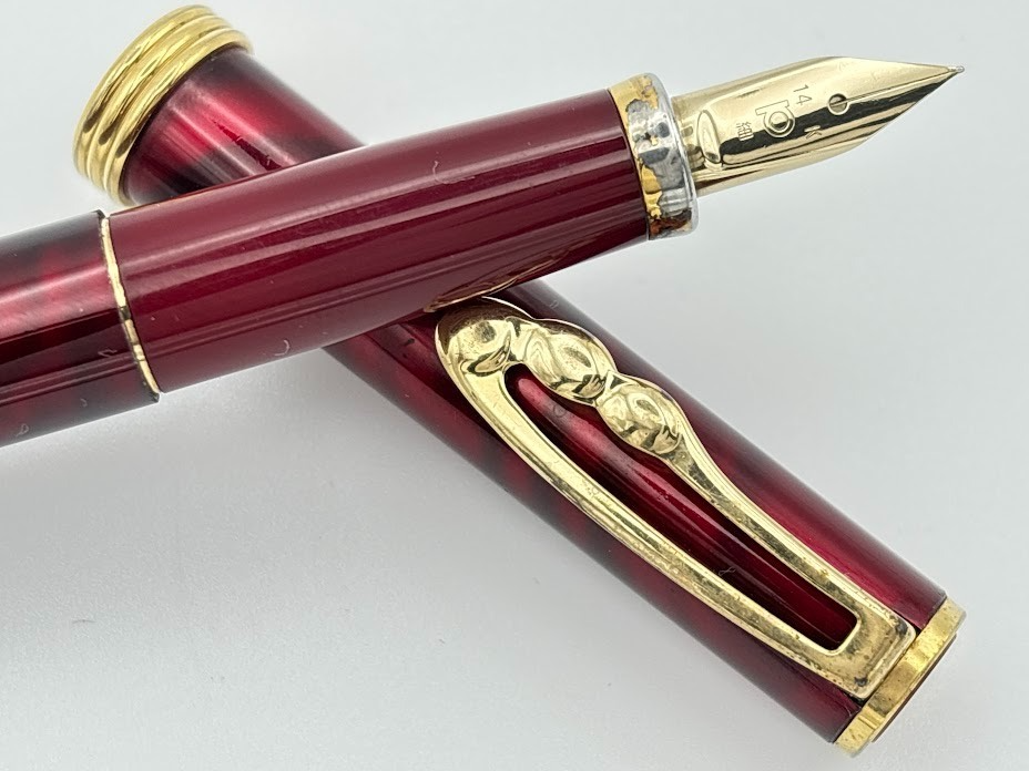 Vintage Platinum BelAge Fountain Pen F 14K Gold Nib Rouge Red