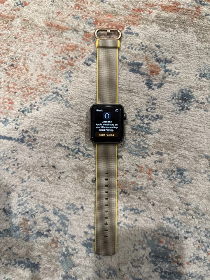 apple watch series 2 38mm Aluminum - Image 3 of 4