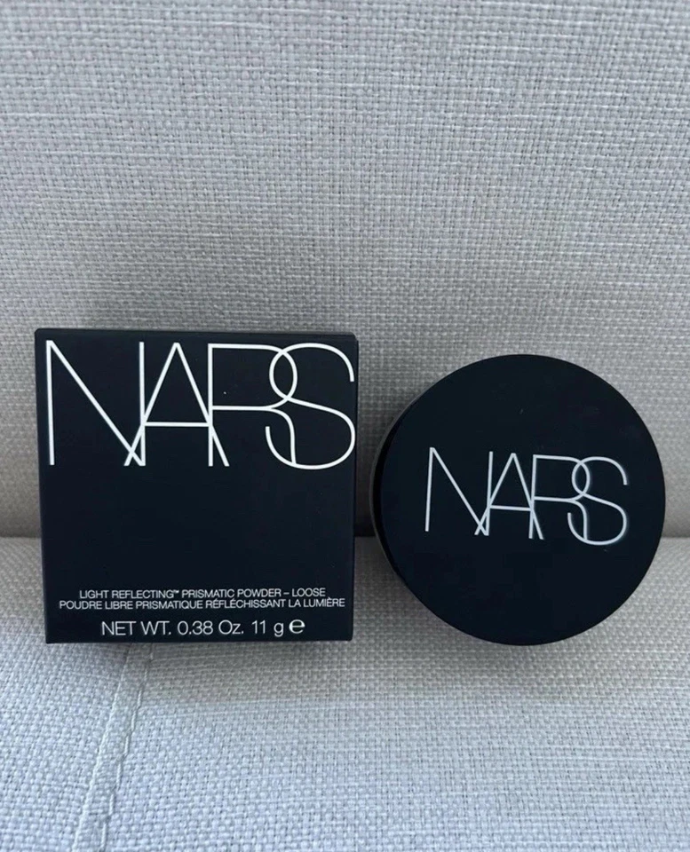 POLVO PRISMÁTICO MILKY WAY NARS LIGHT REFLECTING™ - POLVO FIJADOR SUELTO Foto 2 de 3