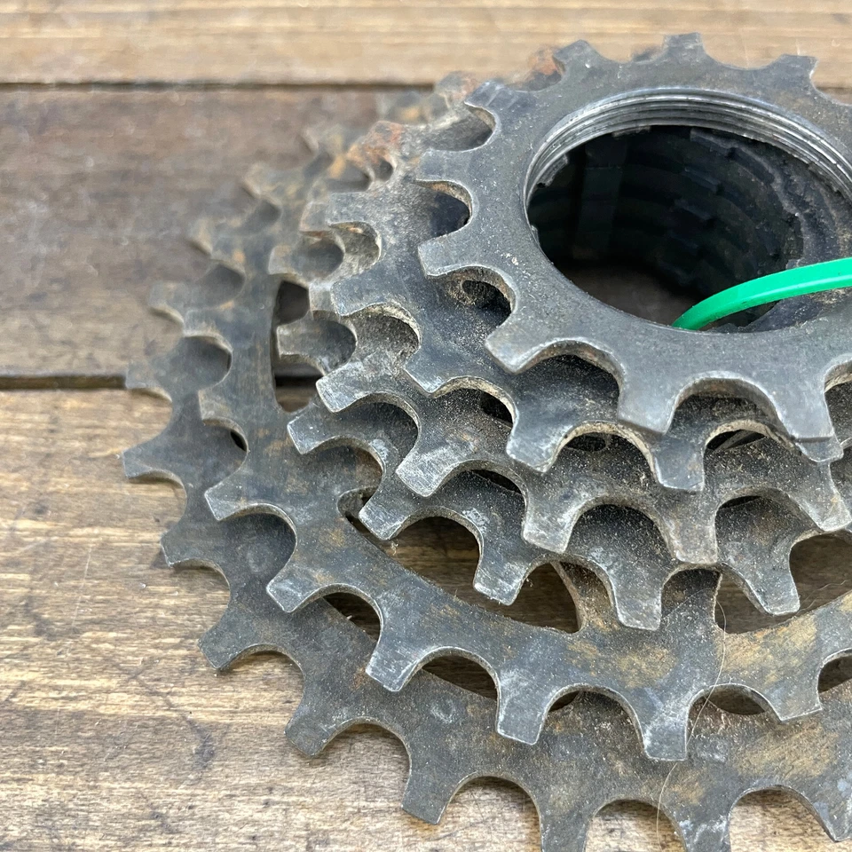 Vintage Shimano Uniglide Cassette 6s 28t  6 Speed 28 Tooth 13 Tooth Black 80s A6 - Image 2 of 4