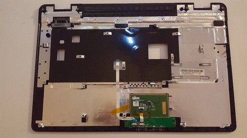 Asus X72D K72JR K72F K72F K72JK palmrest w/ touchpad 13GNZW1AP030-2 13N0-JWA0101 - Afbeelding 2 van 2