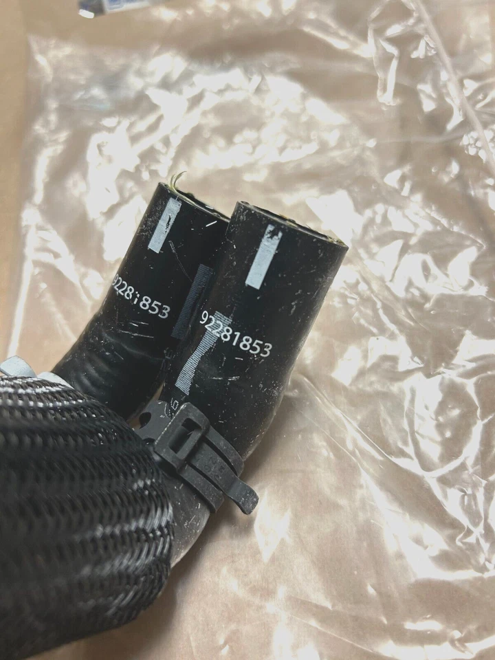 Manguera de calefacción para sedán Pontiac G8 Chevrolet Caprice/SS nuevo fabricante de equipos originales 92281853 Foto 3 de 3