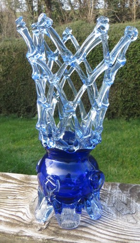 Vintage Italian Art Glass Vase Blue with Clear Diamond Lattice, Poss Murano 29cm - Picture 6 of 12
