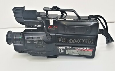 Vintage Panasonic OmniMovie PV-425 VHS Camcorder w/Case and Charger 1988  - Main Image