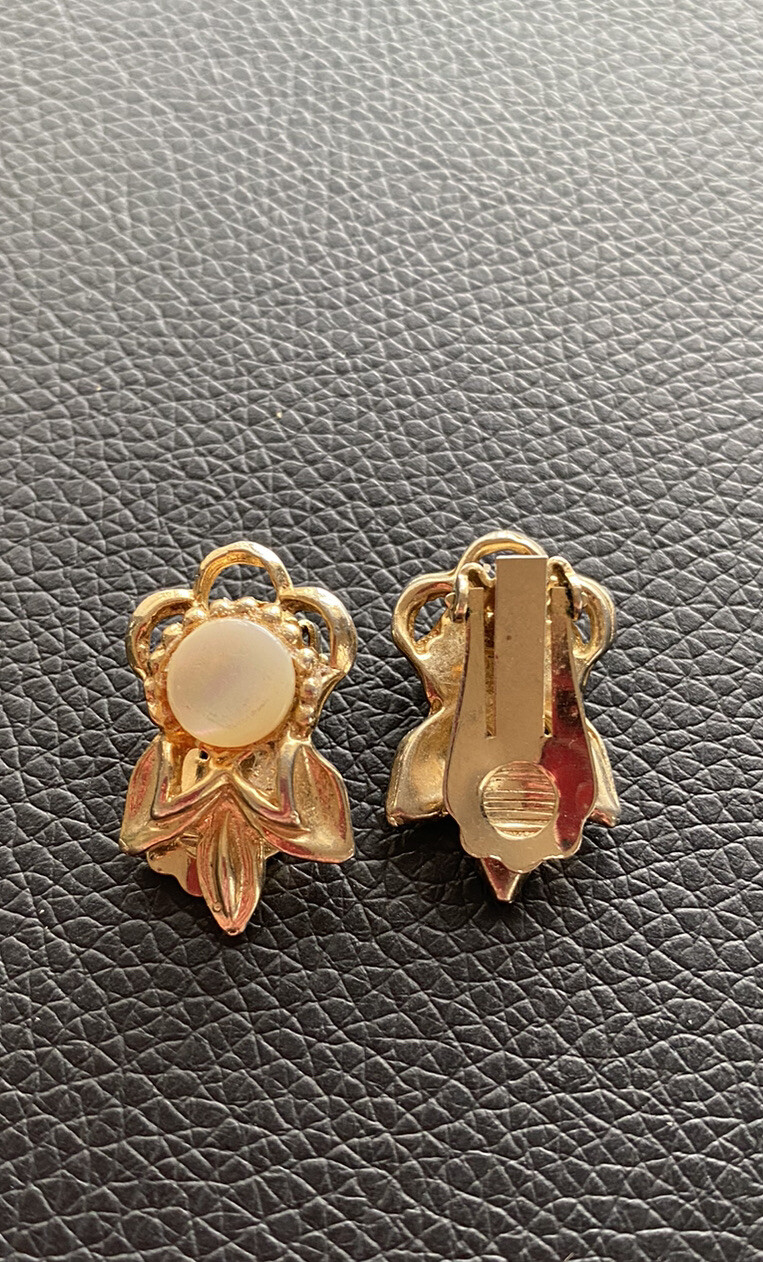 Vintage Jewellery Clip On Earrings eBay