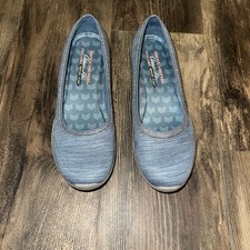 Women  s Skechers Classic Fit Air-Cooled Memory Foam Size 10