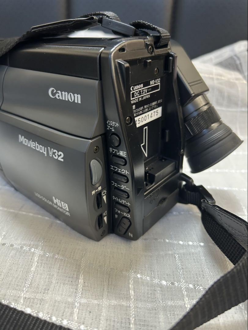 Canon 8mm VIDEO CAMERA Movieboy V32 | eBay