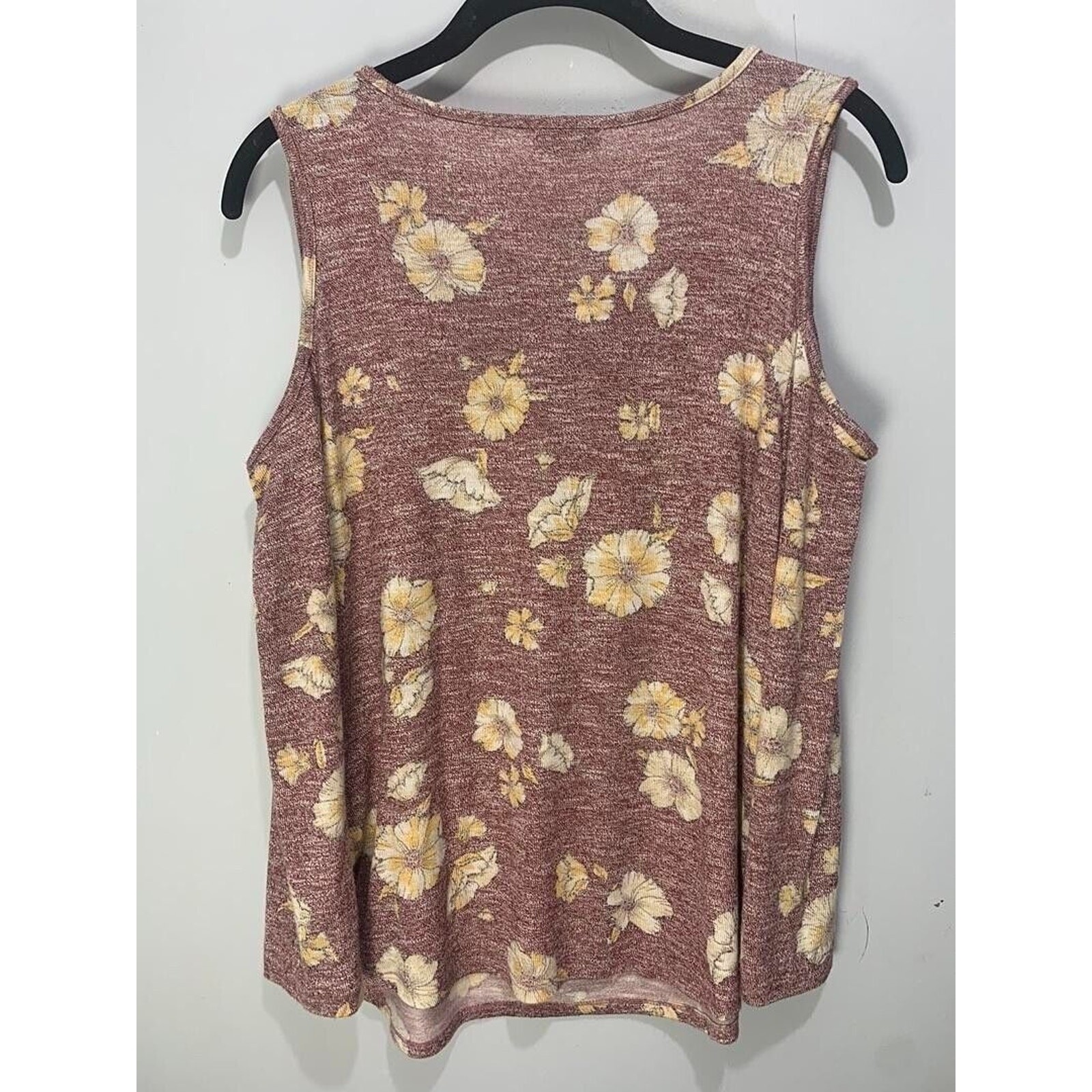 Womens Floral Sleeveless Top With Crisscross V-Neck Medium Love Fire Casual Wear