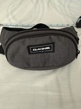 Dakine Hip Pack / Fanny Pack / Waist Bag - Double Pockets - Adjustable Waist