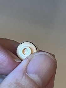 LEGO Black Suit with Yellow Belt and Crest Batman 2012 Minifigure Brand New