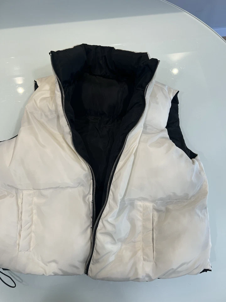 Chaleco reversible negro blanco Foto 3 de 4