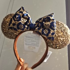 Pirates of The Caribbean Gold Sequined Minnie Ears Disney.Parks Headband 2025
