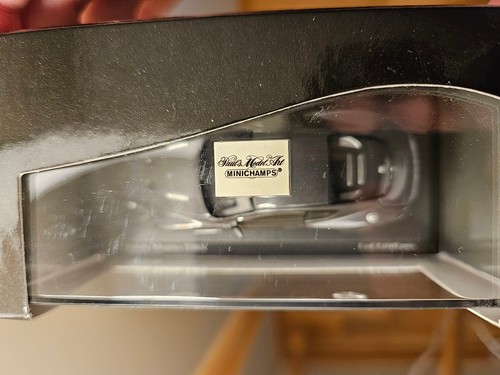 1:64 Minichamps Aston Martin DBS Coupe Casino Royale 007 James Bond edizione limitata - Foto 5 di 5