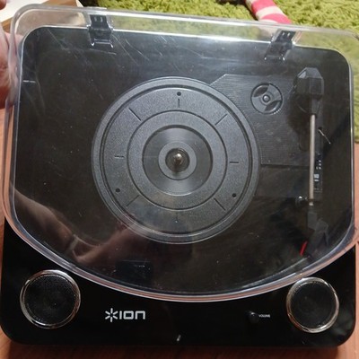 ION Audio Max LP   Vinyl Record Player / Turntable with Built In Speakers Black