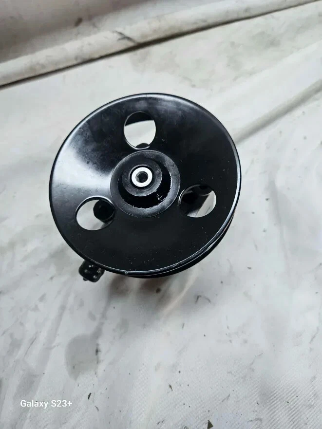 Bomba de dirección asistida con polea para 1999-2004 Volvo S60 C70 V70 XC70 S80 S70 Foto 4 de 4