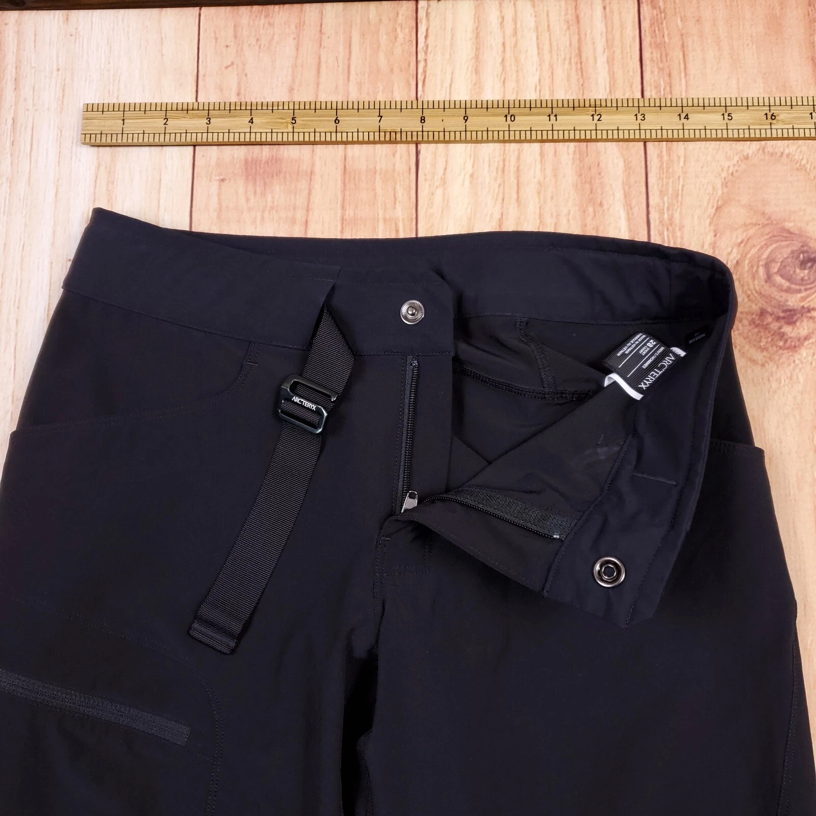 arcteryx performance short court belted pants