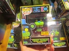 FUNKO POP FIVE NIGHTS AT FREDDY'S BLACKLIGHT FREDDY FAZBEAR # 955 HOT TOPIC