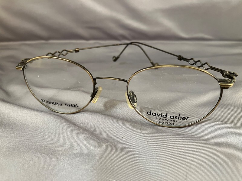 VINTAGE STYLISH WOMENS OVAL STEEL WIRE EYEGLASS FRAMES BY DAVID ASHER NOS