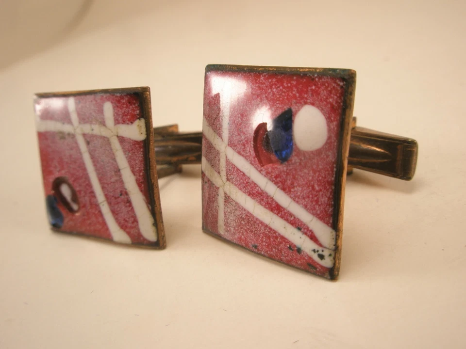 Red & White Enamel Squares Copper Vintage  Cuff Links - Image 4 of 4