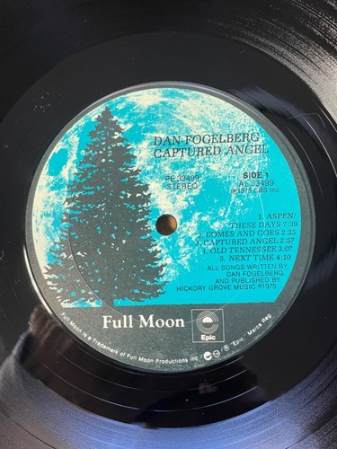 Dan Fogelberg, Captured Angel, PE 33499, Full Moon/Epic Records,Gatefold VG+,'75 - Foto 3 di 7
