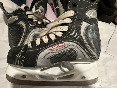 Easton boys synergy 500 hockey skates, size 4D, good condition 