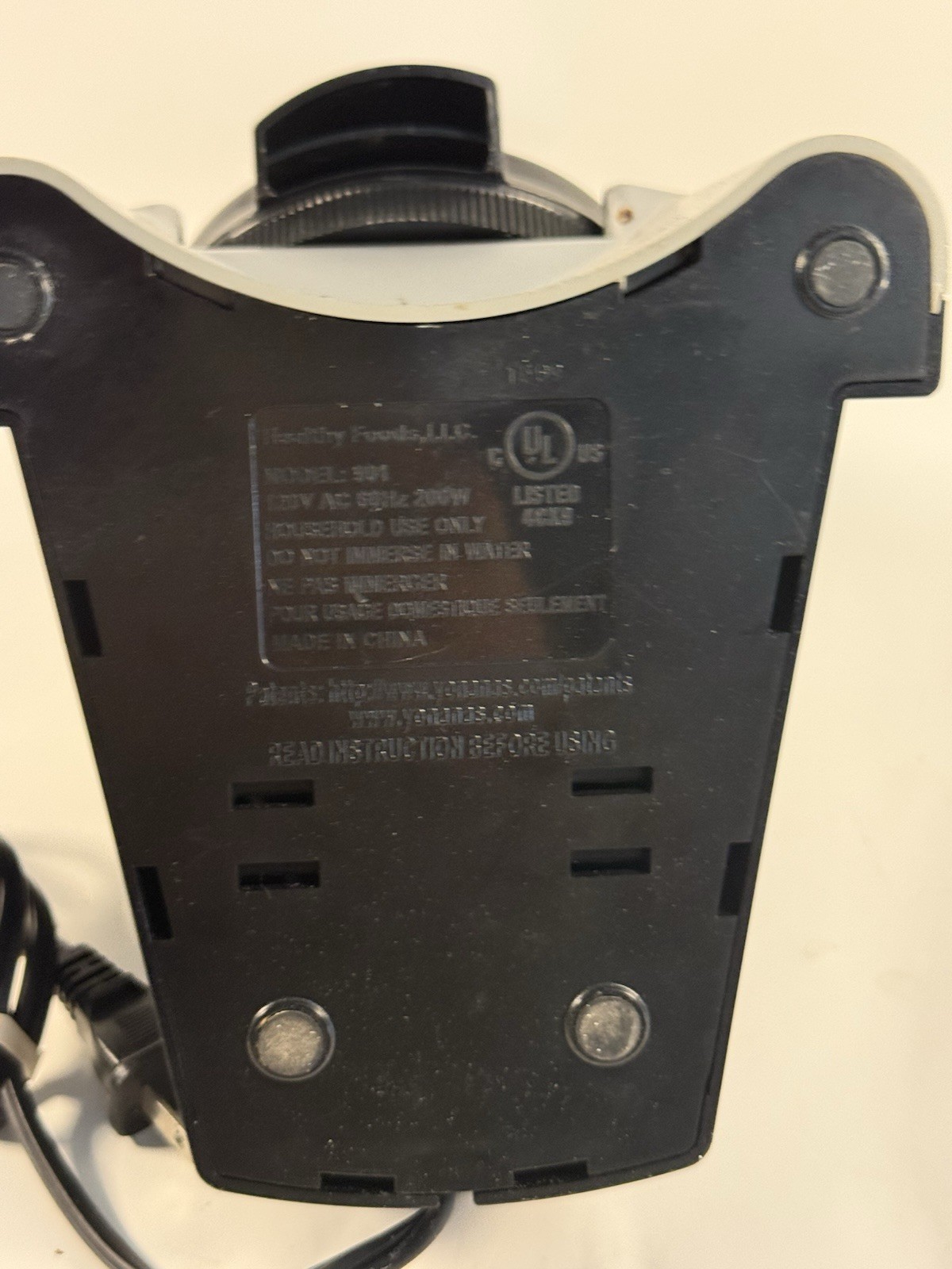 Yonanas 901 Frozen Dessert Maker | Healthy Fruit Soft Serve Machine Works Great