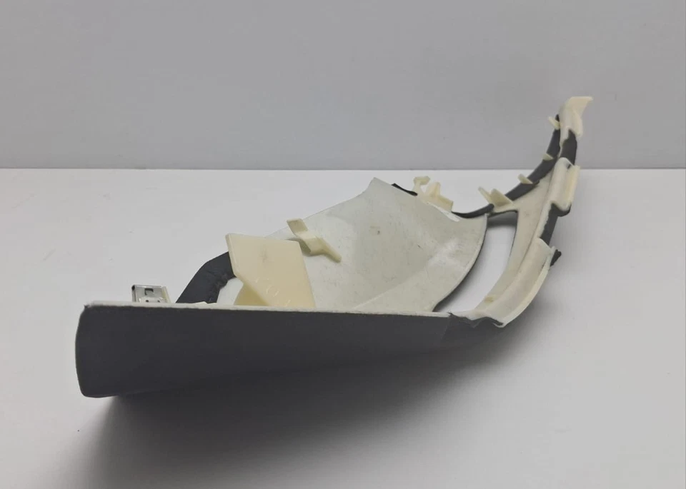 09-15 BMW 750LI ЗАДНЯЯ ПРАВАЯ СТОРОНА C СТОЙКА РЕМЕНЬ БЕЗОПАСНОСТИ ОТДЕЛКА КРЫШКА OEM 5149126752 - Изображение 3 из 4