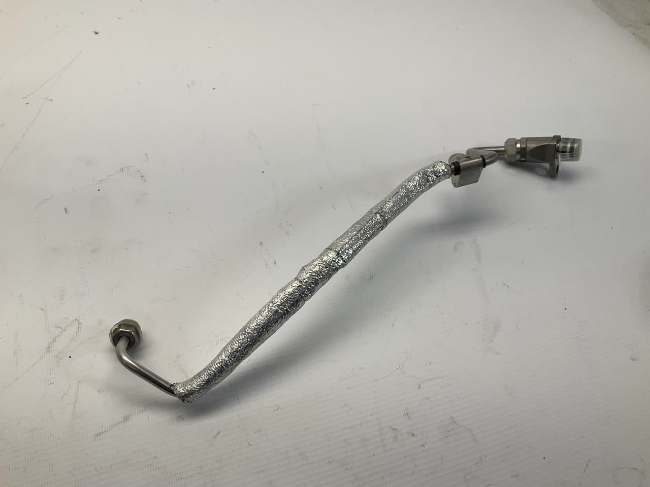 22-24 Ferrari SF90 Oil Delivery Tube Pipe Turbo Right Q