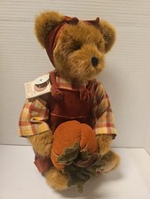 Boyds Bear: Penelope P. Punkinbeary 14 Plush w/ Stand