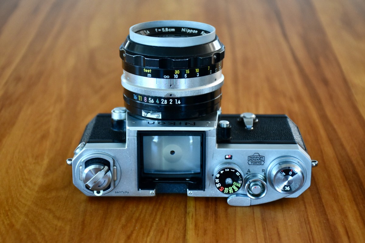 Nikon F フィルムカメラ Early Nikon F SLR 64 Series with Rare 5.8cm f1.4 lens