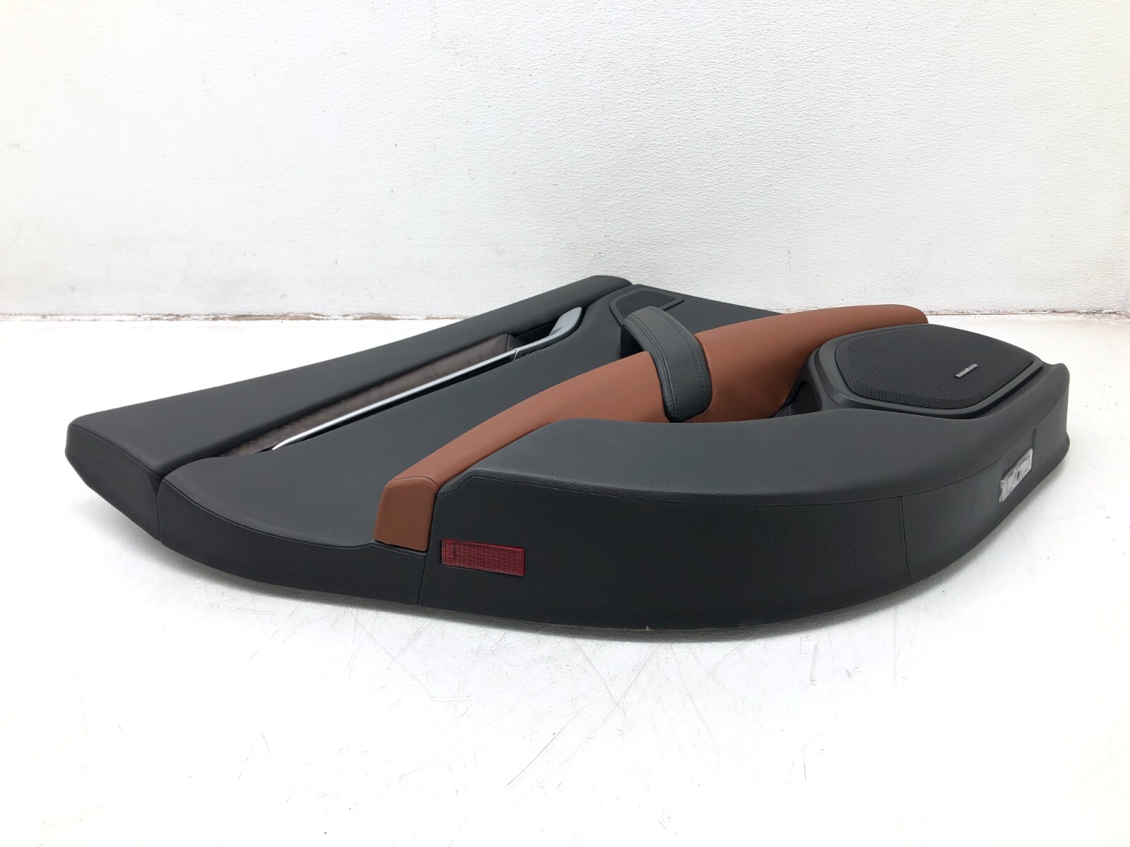 Maserati Ghibli 2014-2019 REAR+LEFT Door panel