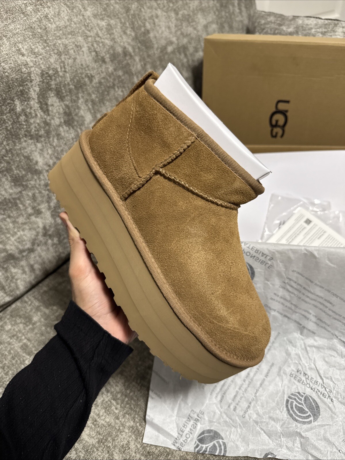 Size UK 6 - UGG Classic Ultra Mini Women's Boot Chesnut Brown - BARGAIN RRP £155 image 2