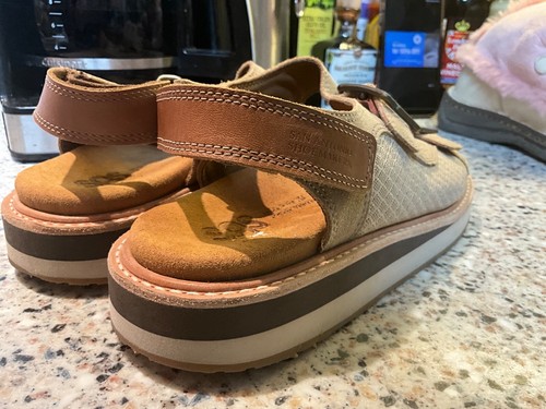 SAS CONGA HEEL STRAP SANDAL SIZE 8.5 W NUDE/WHITE WIDE RETAIL $205 - Picture 7 of 11