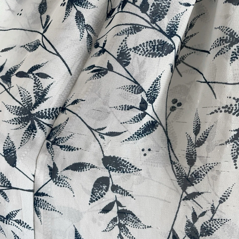 American Apparel Floral Summer Maxi Skirt - Size XS/S | Blue & White, Sheer - Image 4 of 4